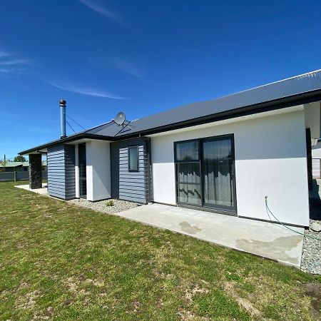 Style, Functional With Space Twizel Exterior photo