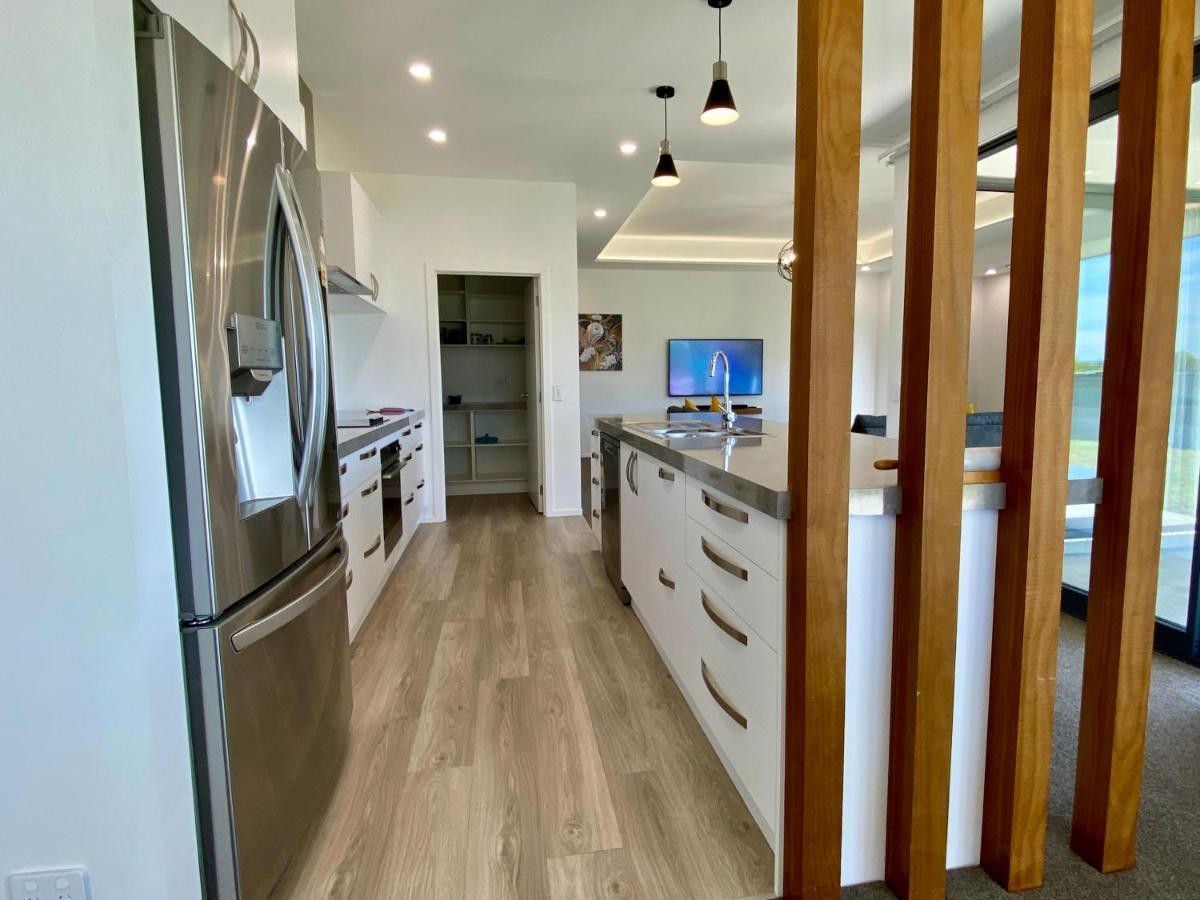 Style, Functional With Space Twizel Exterior photo